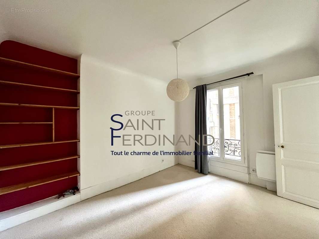 Appartement à PARIS-14E