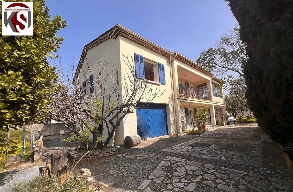 Appartement à SAINT-MAXIMIN-LA-SAINTE-BAUME