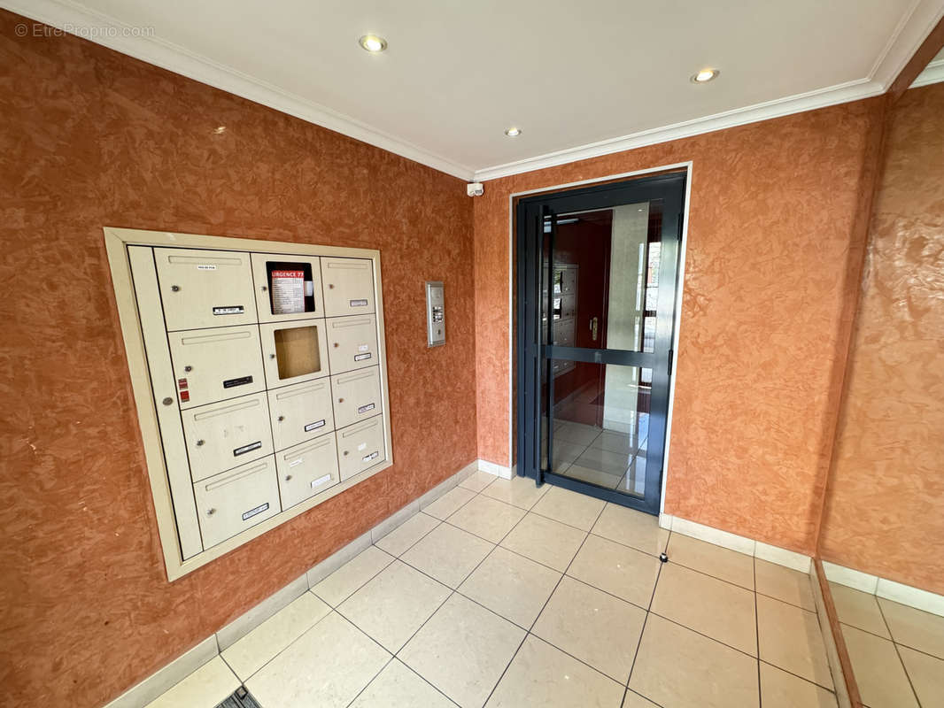 Appartement à VAIRES-SUR-MARNE