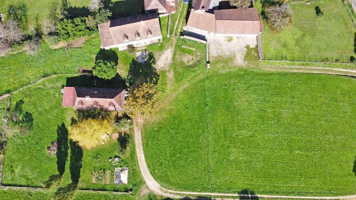 Maison à ALLES-SUR-DORDOGNE