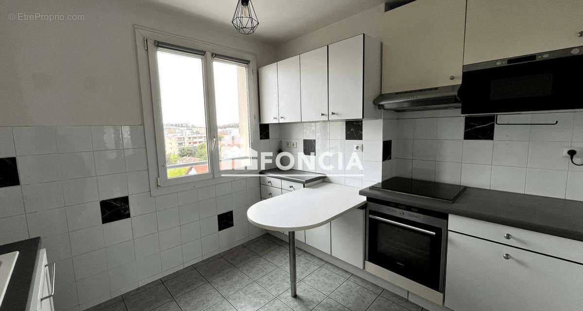 Appartement à RUEIL-MALMAISON