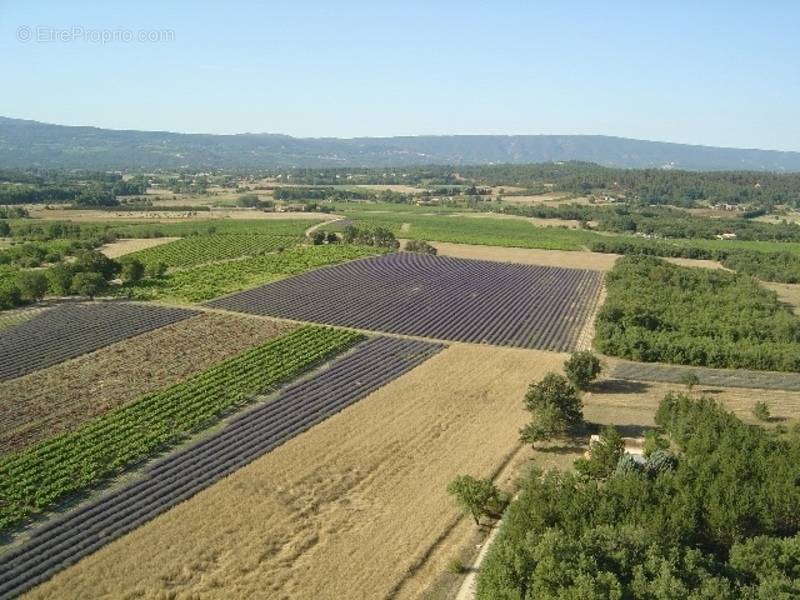 Terrain à GARGAS