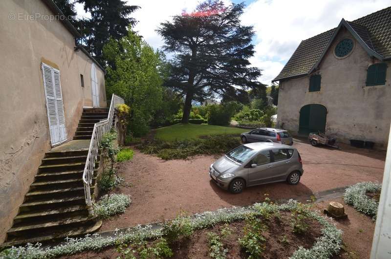 Maison à LA CLAYETTE