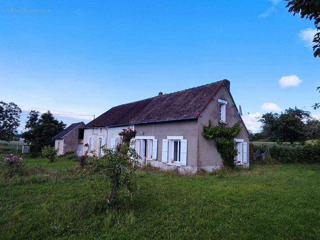 Maison à ANGLES-SUR-L&#039;ANGLIN