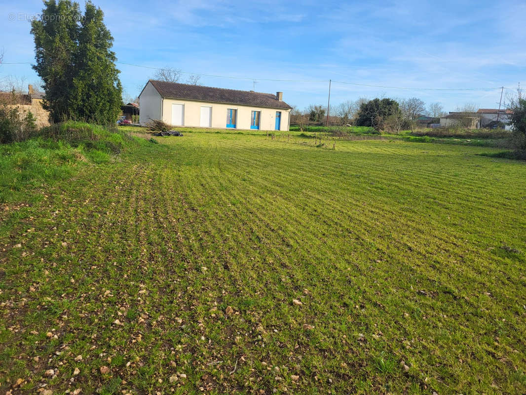 Maison à ROUILLE