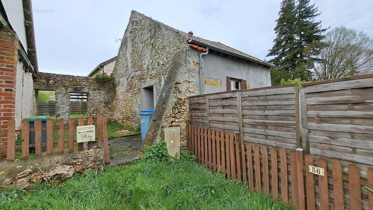 Maison à SAINT-ARNOULT-EN-YVELINES