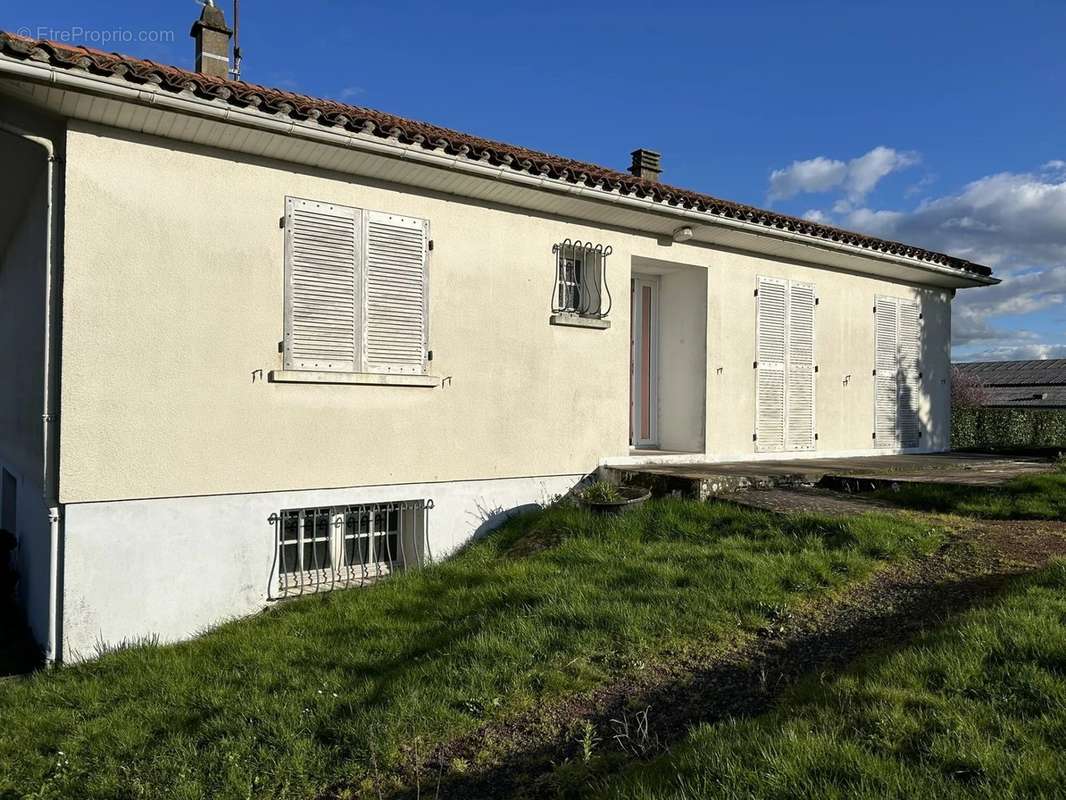 Maison à CHATILLON-SUR-THOUET