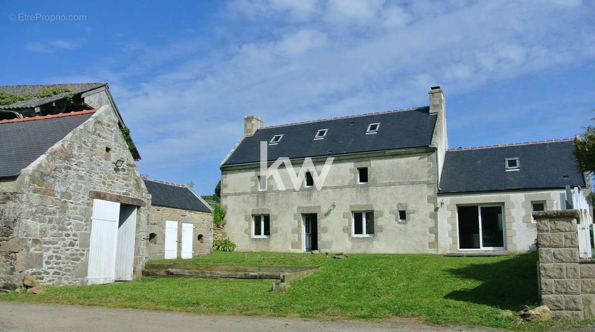 Maison à CLEDEN-CAP-SIZUN