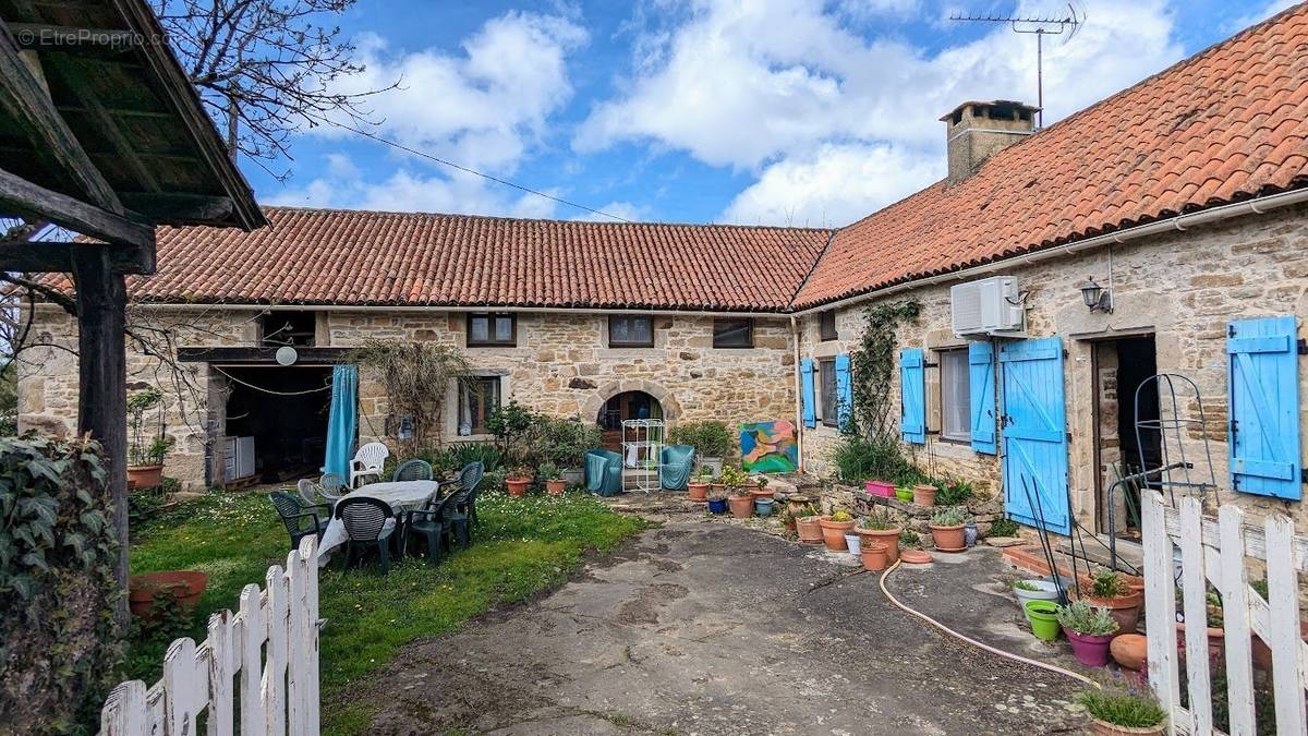 Maison à CASTANET