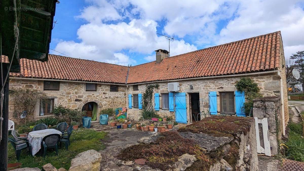 Maison à CASTANET