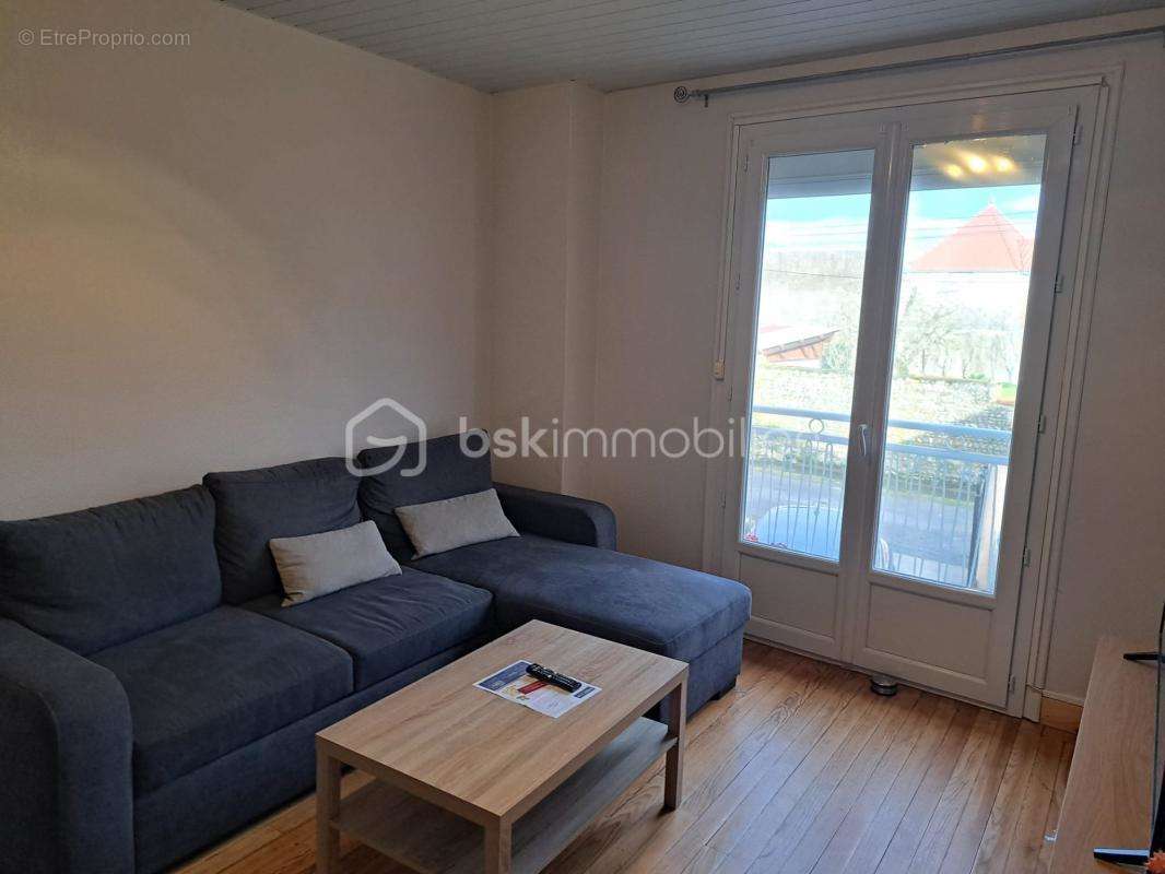 Appartement à VIC-EN-BIGORRE