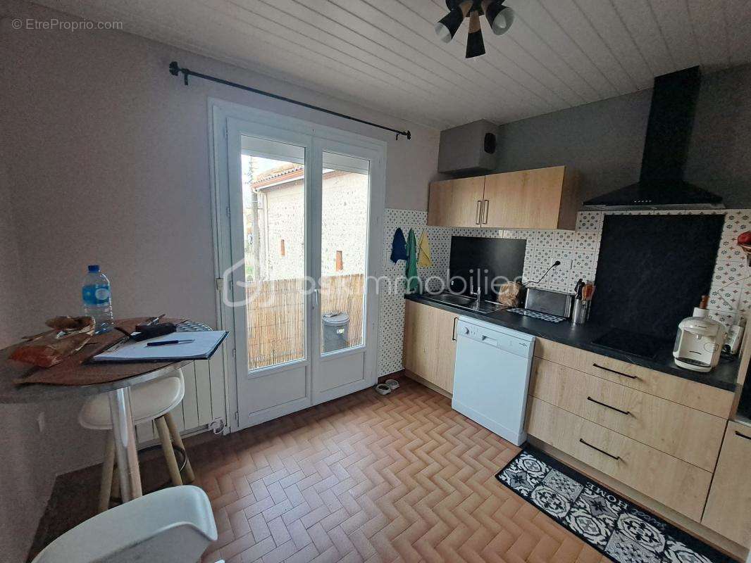 Appartement à VIC-EN-BIGORRE