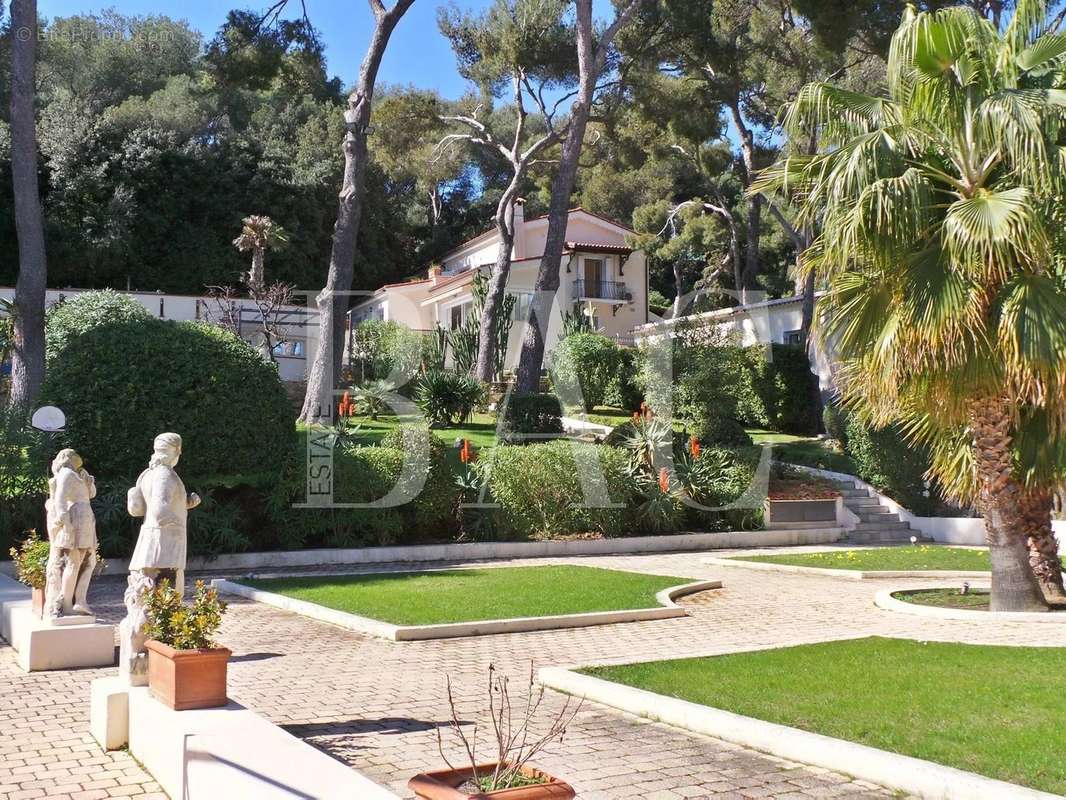 Maison à SAINT-JEAN-CAP-FERRAT