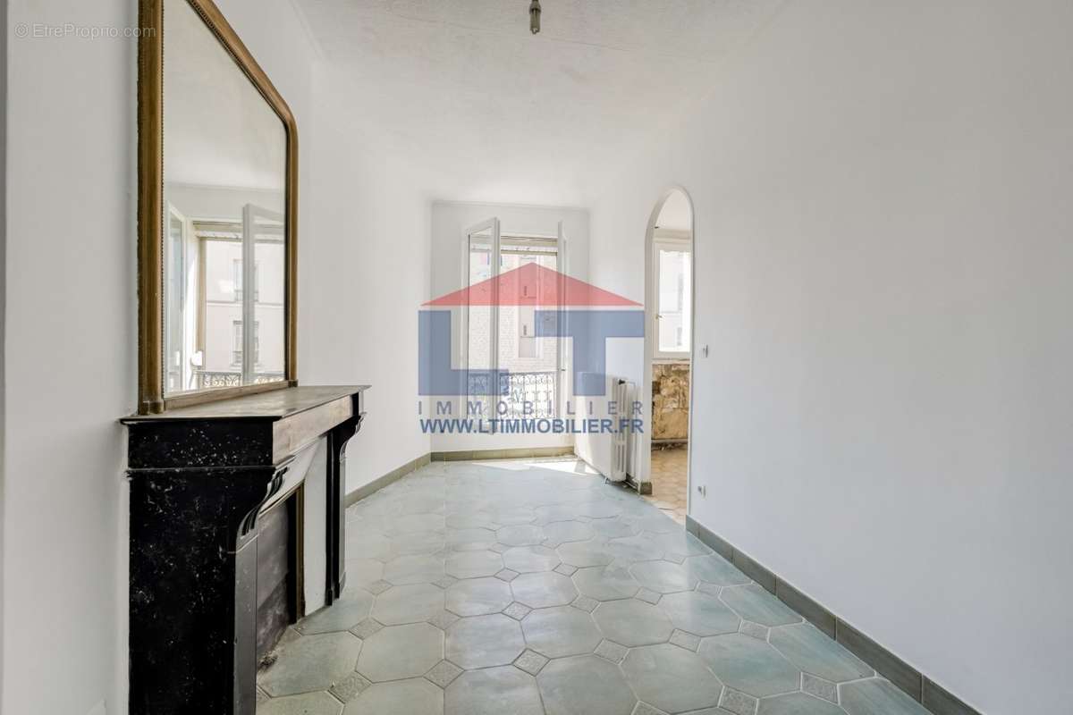 Appartement à PARIS-10E