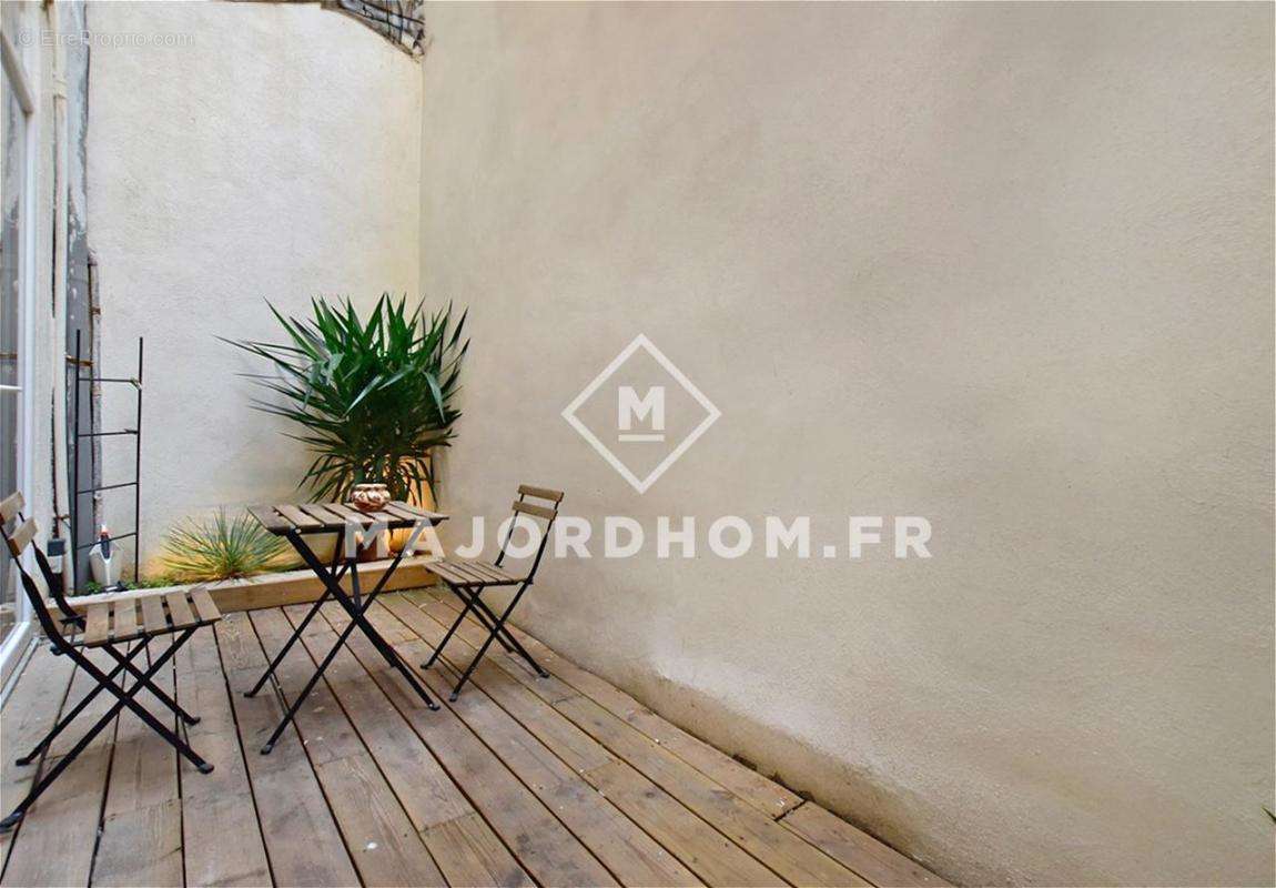 Appartement à MARSEILLE-1E