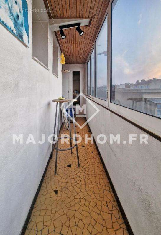 Appartement à MARSEILLE-4E