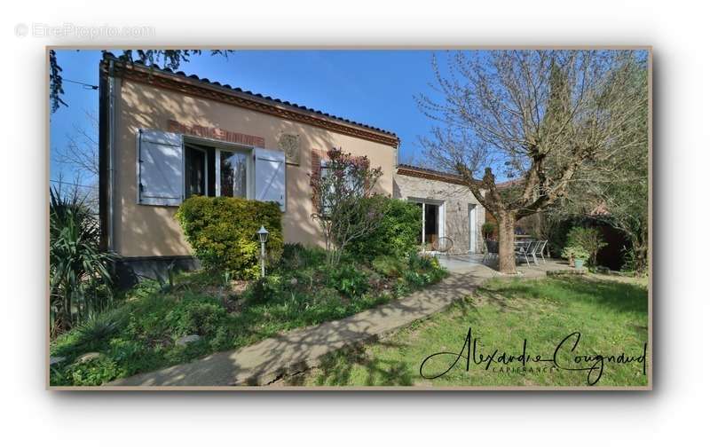 Maison à LABRUGUIERE