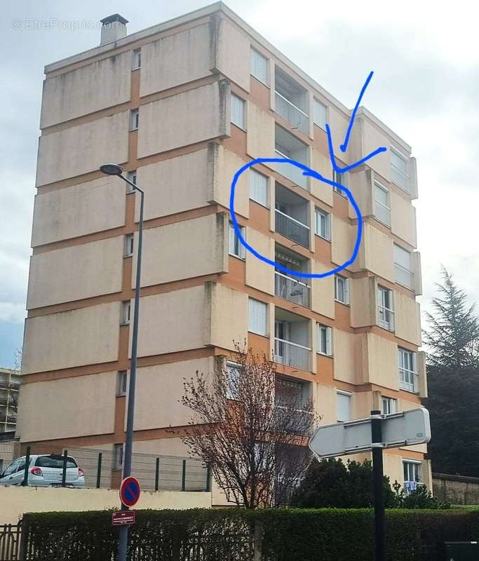 Appartement à SAINT-ETIENNE