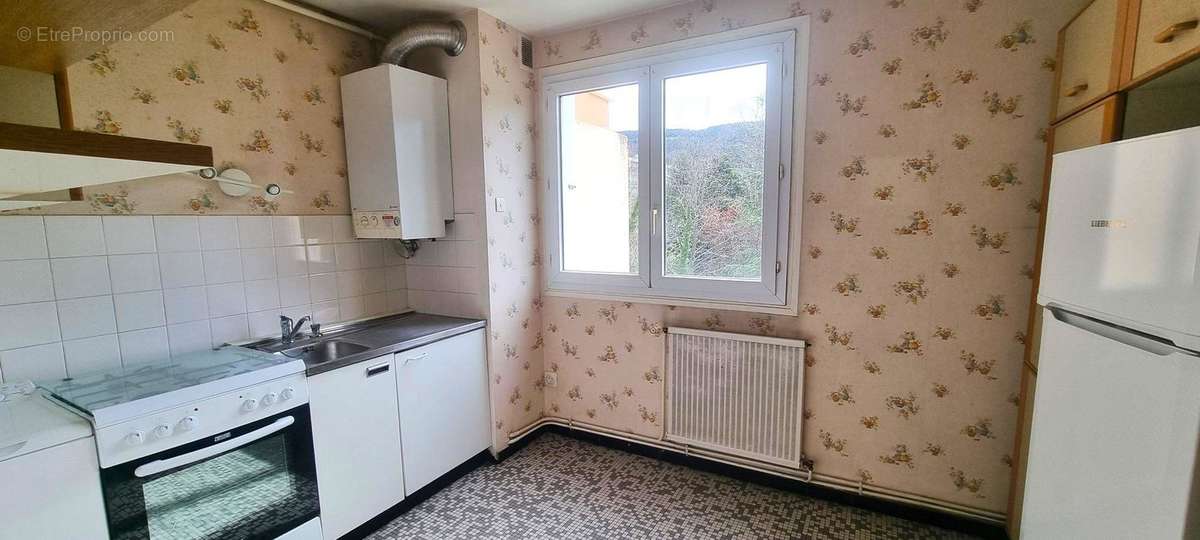 Appartement à SAINT-ETIENNE