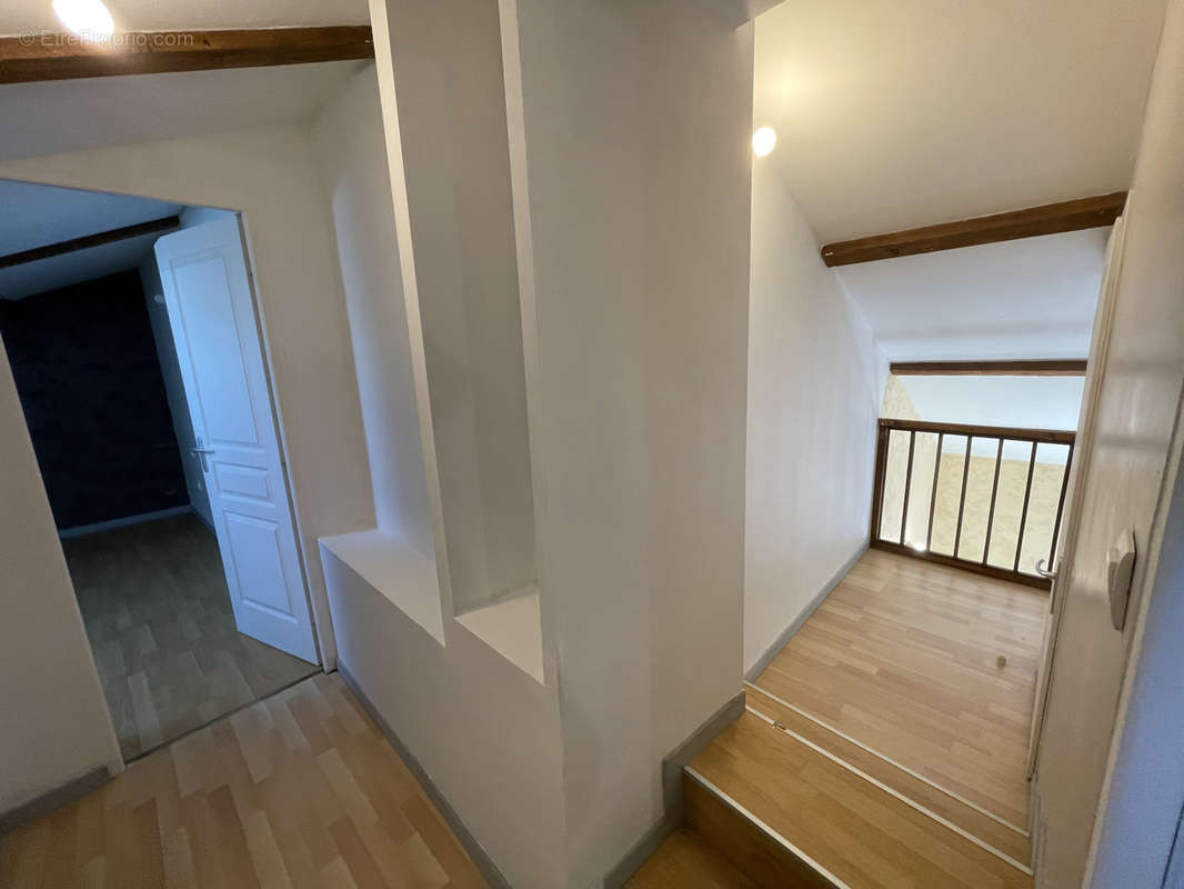 Appartement à LESPIGNAN