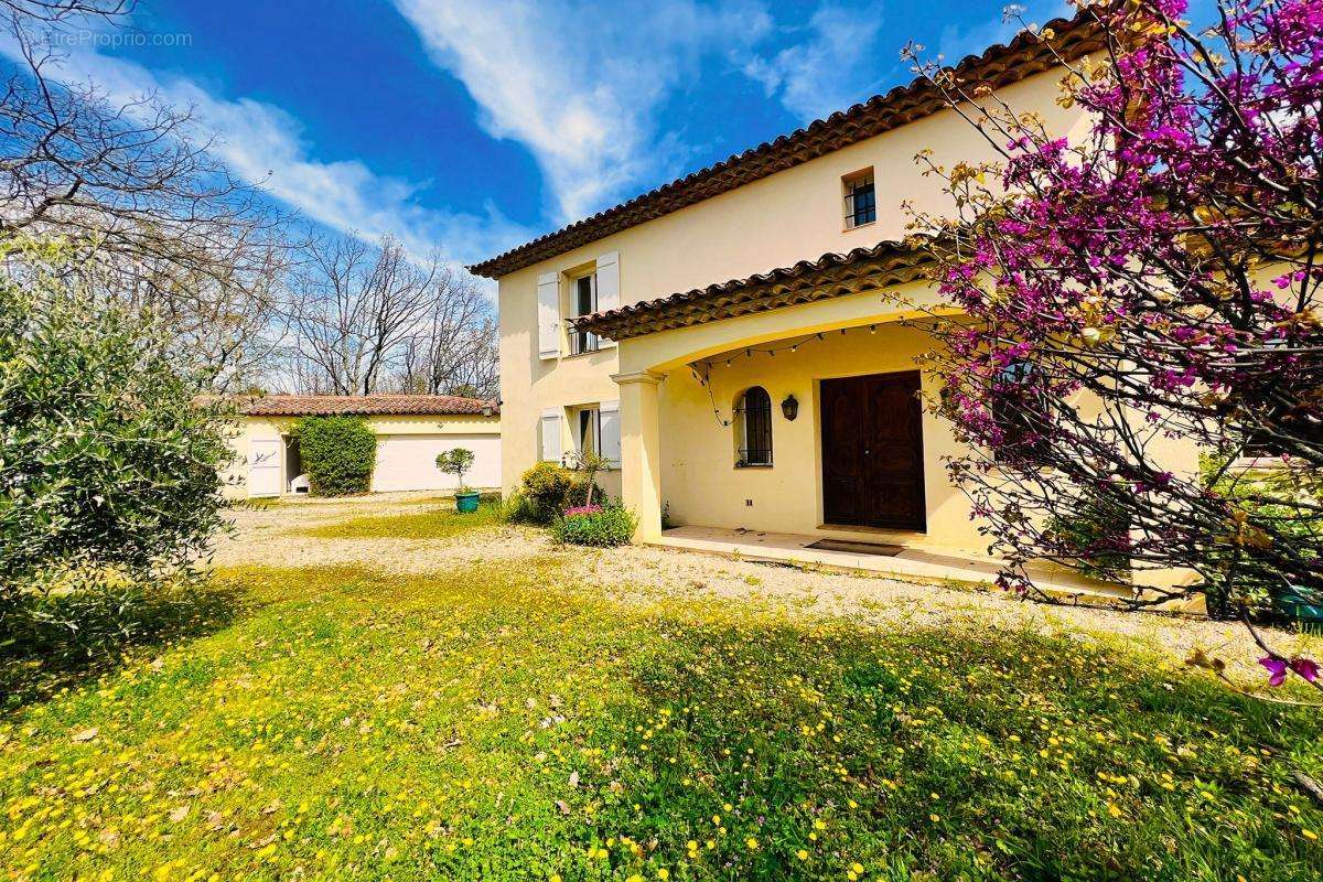 Maison à SAINT-PAUL-EN-FORET