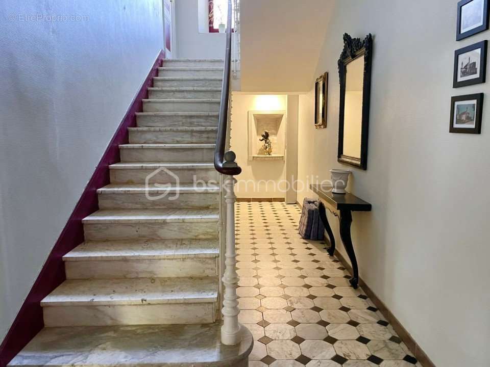 Appartement à VALLAURIS