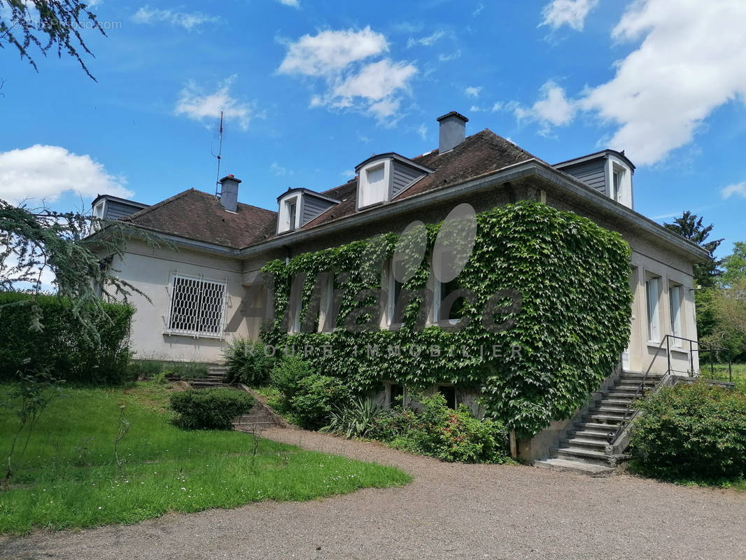 Maison à LUXEUIL-LES-BAINS