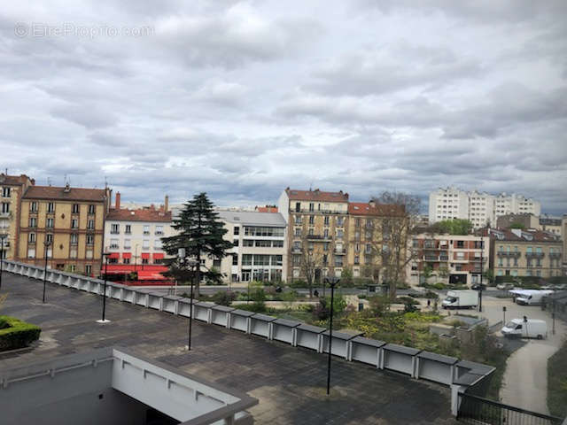 Appartement à COURBEVOIE