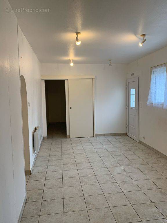 Appartement à IVRY-LA-BATAILLE