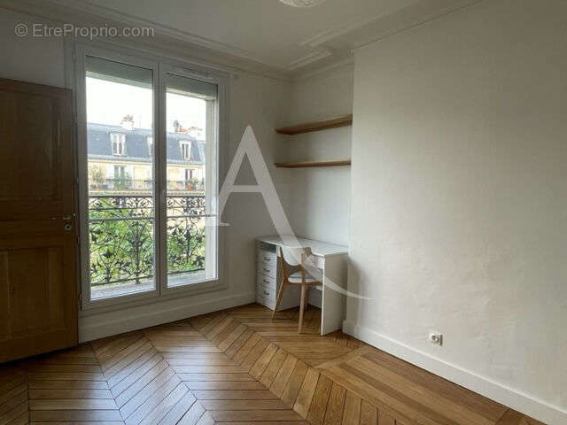 Appartement à PARIS-12E