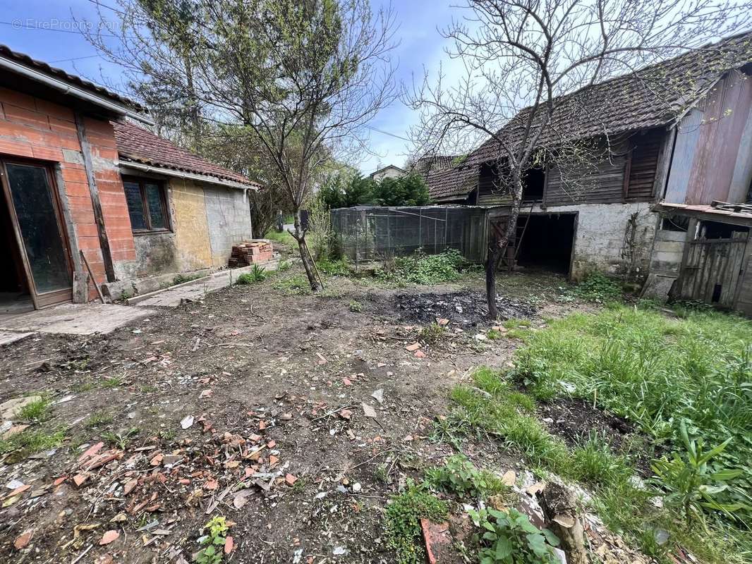 Maison à CAUPENNE-D&#039;ARMAGNAC