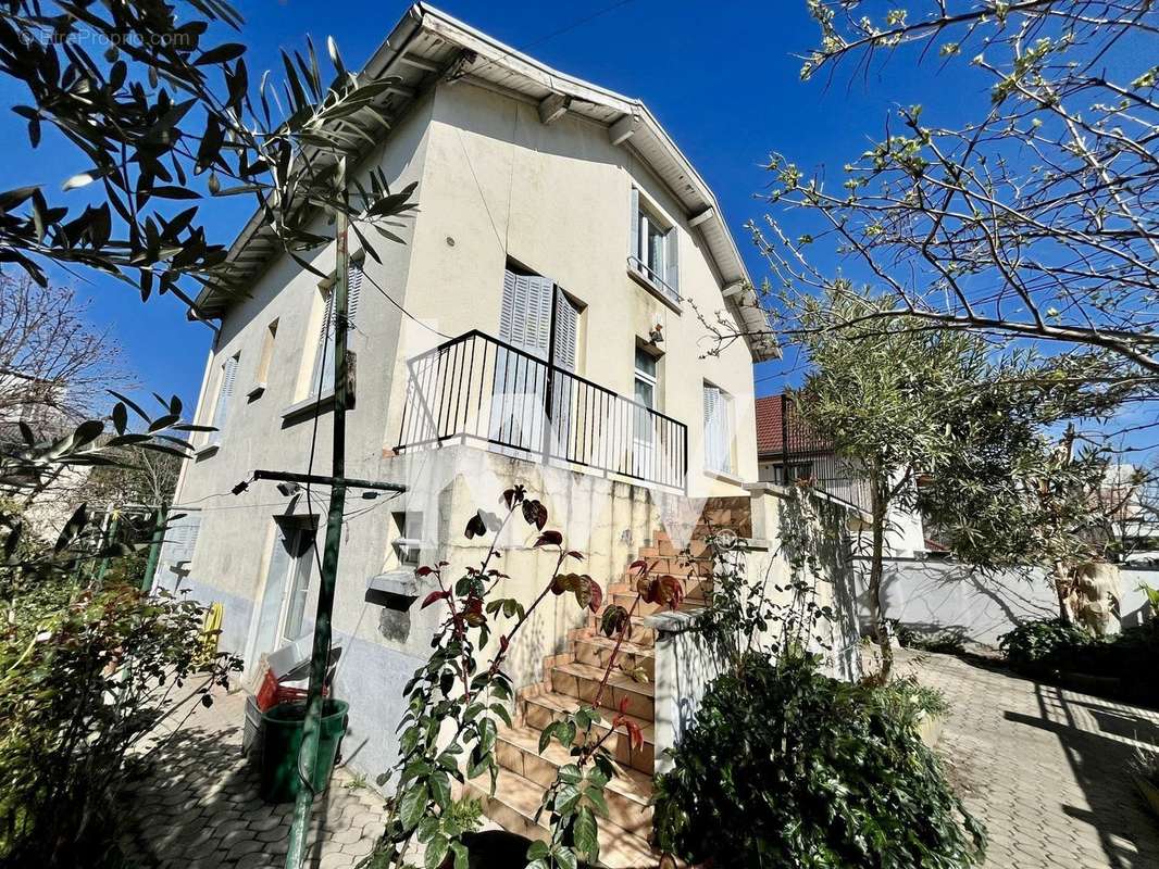 Maison à GRENOBLE