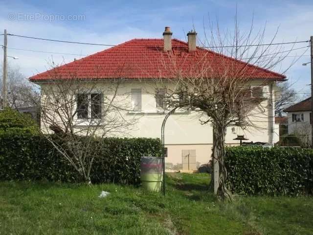 Maison à VARENNES-SUR-ALLIER