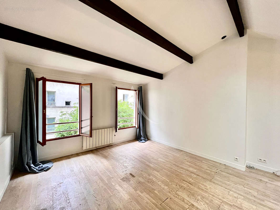 Appartement à PARIS-19E