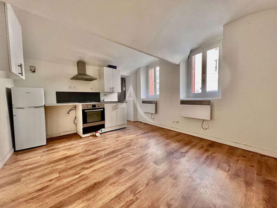 Appartement à PARIS-19E