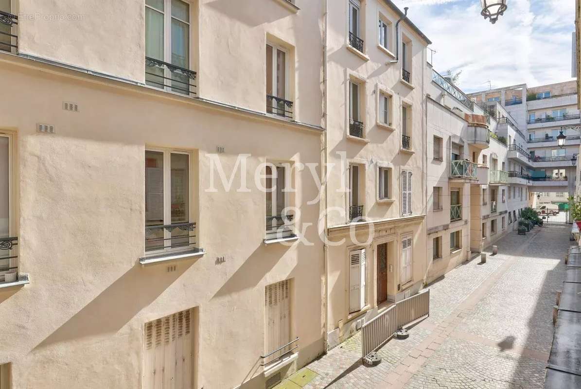 Appartement à LEVALLOIS-PERRET