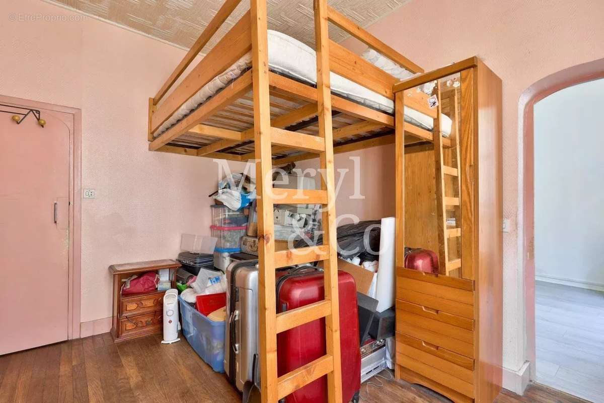 Appartement à LEVALLOIS-PERRET