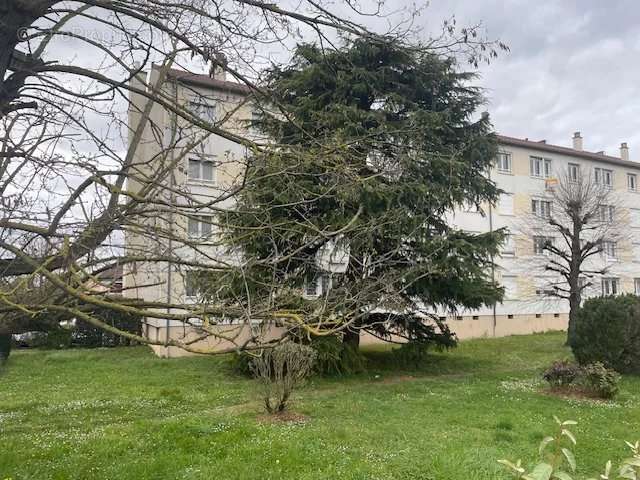 Appartement à SARTROUVILLE