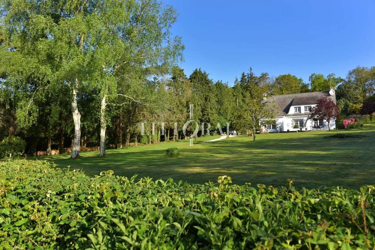 Maison à LOGONNA-DAOULAS