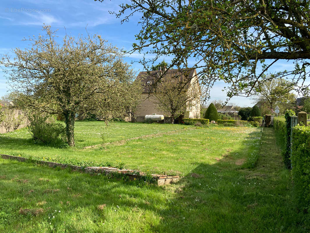 Maison à LA LOUPE