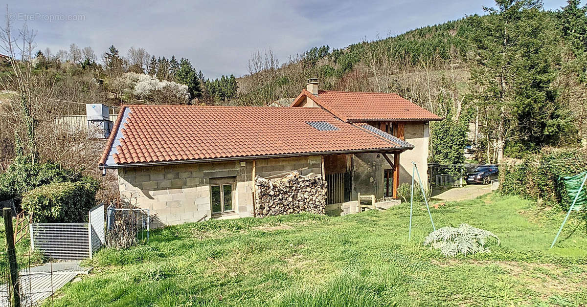 Maison à SAINT-CLEMENT-SUR-VALSONNE