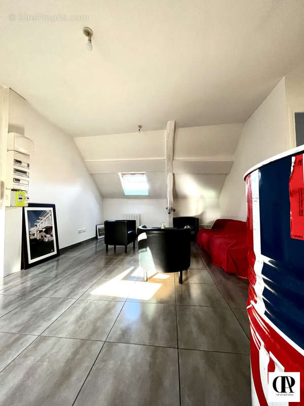 Appartement à SAULX-LES-CHARTREUX