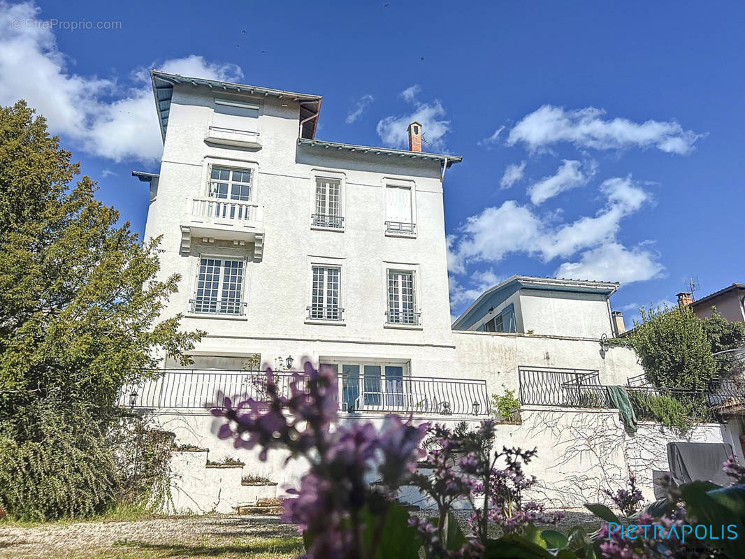 Maison à PONTCHARRA-SUR-TURDINE