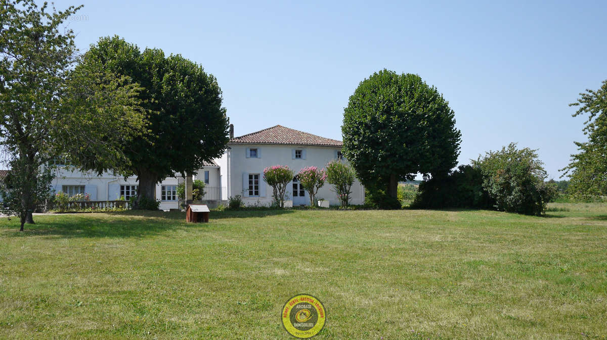 Maison à CLAIRAC