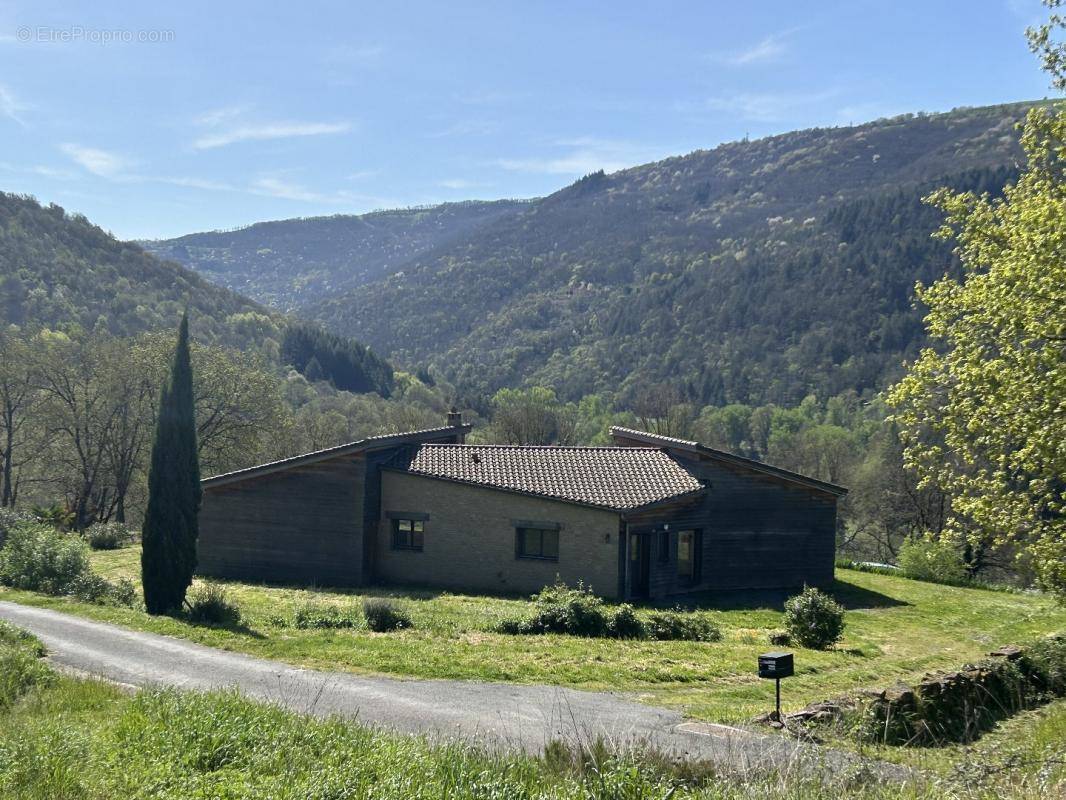 Maison à CONNAC