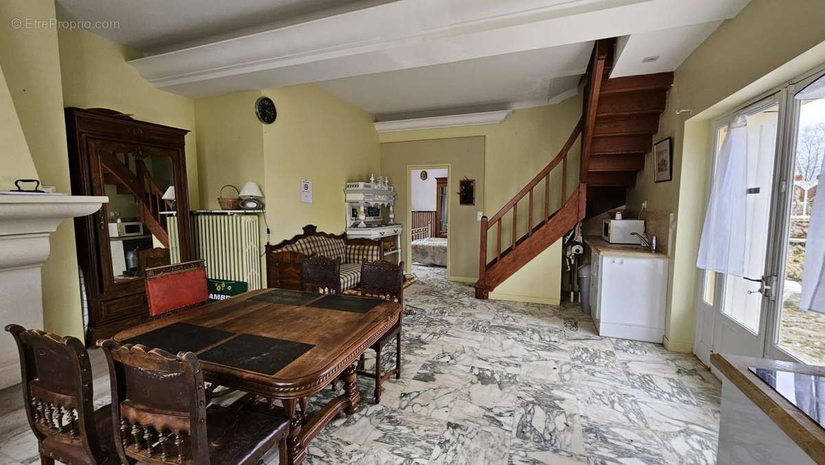 Maison à CHENONCEAUX