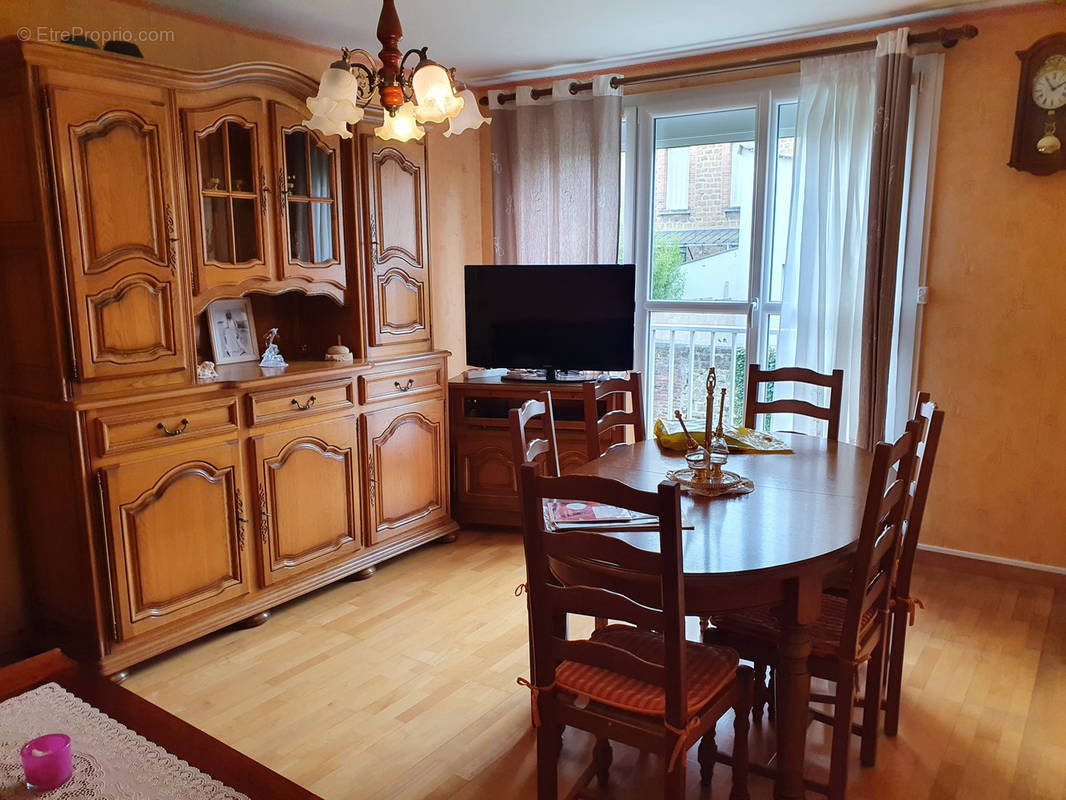 Appartement à CHARLEVILLE-MEZIERES