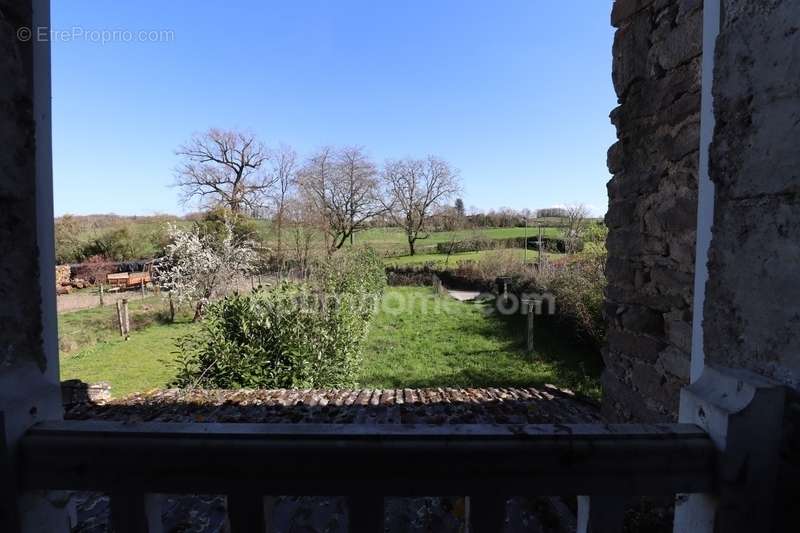 Maison à SAINT-HILAIRE-LA-TREILLE