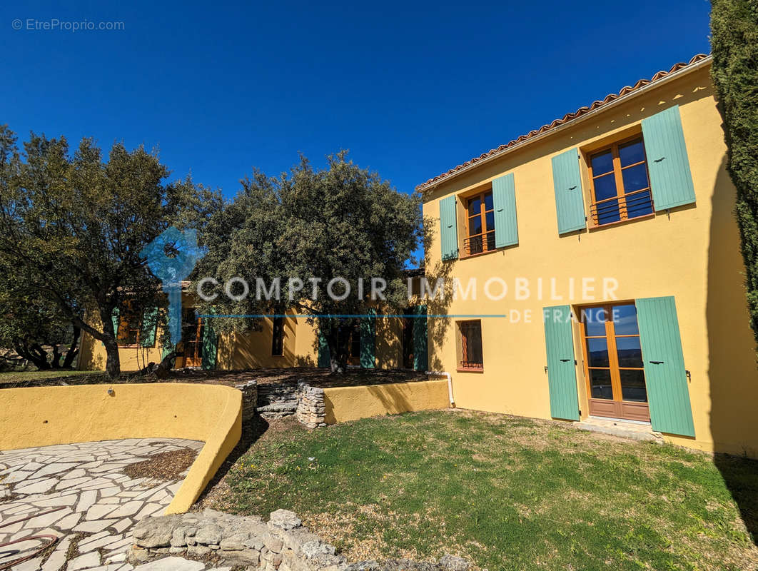 Maison à SAINT-SATURNIN-LES-APT