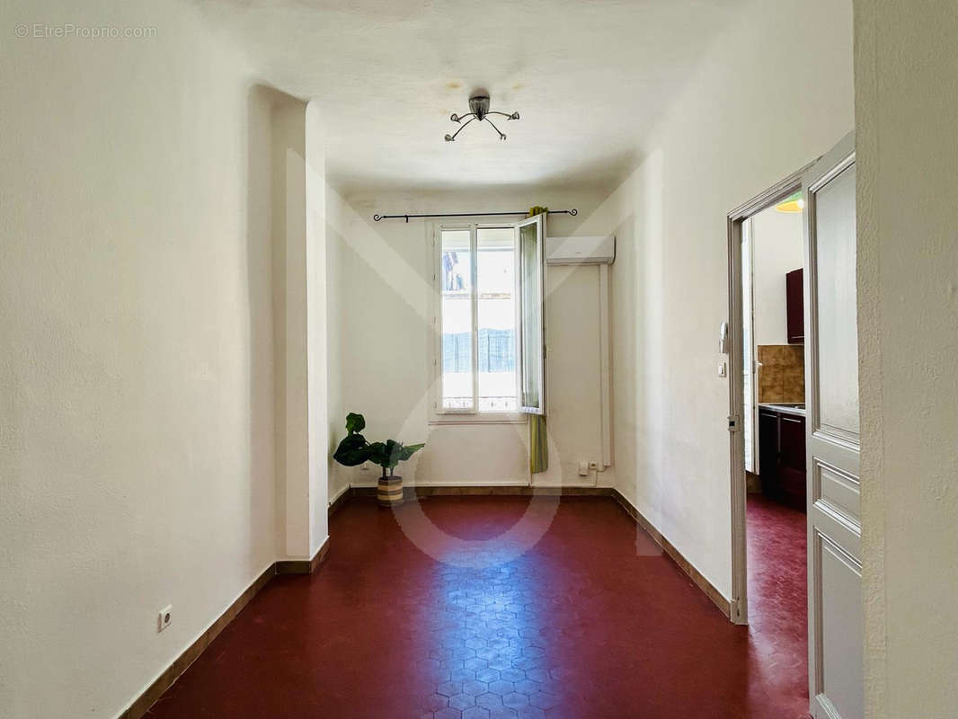 Appartement à MARSEILLE-9E